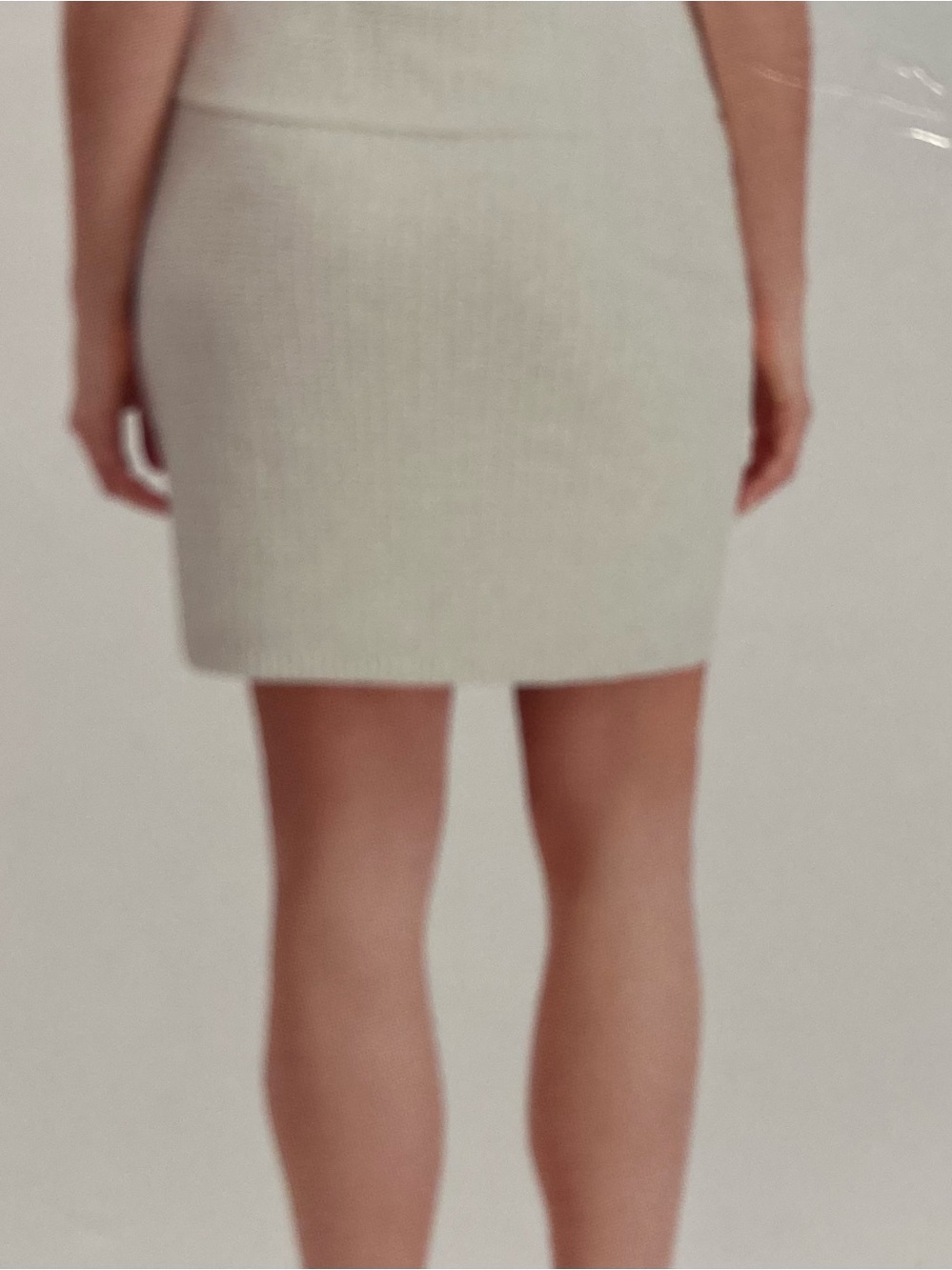 French Connection Woman’s Large Classic Cream Knit Lined Mini Skirt NWT